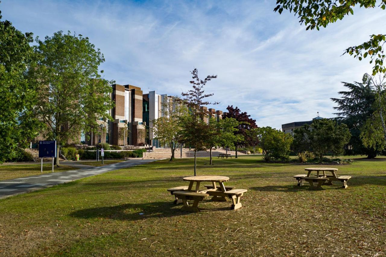 Keynes College Hotel Canterbury Exterior photo