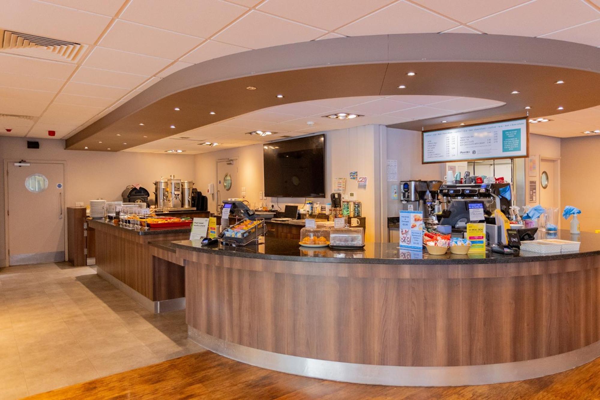 Keynes College Hotel Canterbury Exterior photo